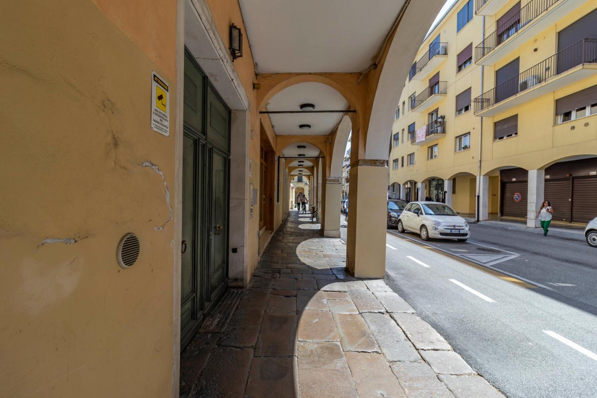 Casa Charleston In Palazzo Nobiliare Al Duomo Apartment Padova Exterior foto
